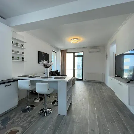 Madalina Sunset Apartment *